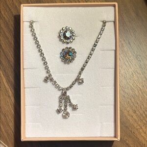 Vintage Elegant Silver & Crystal Necklace and Earring Set